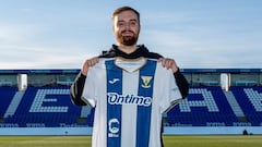 Ibai termina escoltado por la Policía después de uno de los momentos más felices de su nuevo proyecto: “Uno me ha agarrado el cuello”