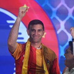 Dibu Martínez responde a FIFA con ironía por la regla ‘anti Dibu’