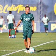 Gaizka Garitano: “No somos más ni menos que nadie en la categoría”