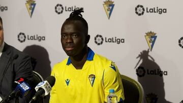 Awer Mabil, primer fichaje del Cádiz: “Estoy deseando empezar”