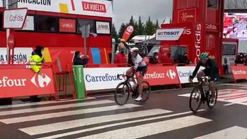 Philipsen celebra su triunfo en Puebla de Sanabria.