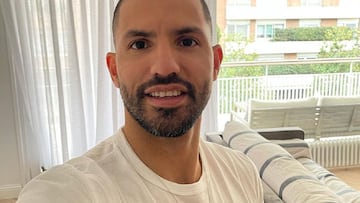 Agüero cambia de 'look' y acaba troleado por el FC Barcelona