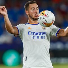 "Hay mucho lloriqueo en torno a Hazard y solo es un pequeño gordo que engordó"