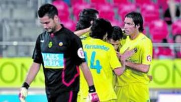 <b>BRILLANTE VILLARREAL. </b>El Submarino, fi el a su fi losofía, se lanzó al ataque y consiguió tres goles que, si no le sirven para entrar en Champions, sí para dar espectáculo.