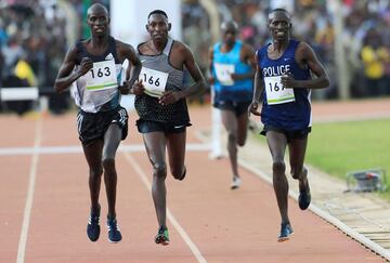 3000 metros obstáculos en 8:03,28