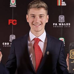 Un jugador del Bournemouth le quita a Bale el premio a futbolista del año en Gales