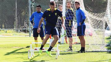 Jugadores del Cádiz durante un entrenamiento.