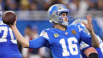 In a Thanksgiving Day clash at Ford Field, the Lions moved to 11-1 for the 2024 season, beating the Bears 23-20.