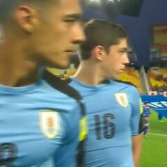 A Uruguay le pusieron el himno de Chile y nu supo qué hacer