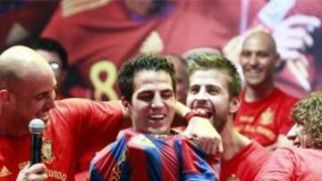 Bartomeu: "Tenemos presupuesto para fichar a Cesc"