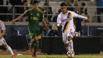 Efraín Álvarez en partido con La Galaxy ll contra Portland Timbers ll