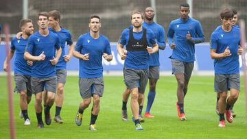 Los jugadores de la Real, en uno de sus últimos entrenamientos en Zubieta antes de la crisis del coronavirus.