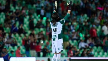 Carlos Acevedo of Santos during the 8th round match between Santos and Atlas as part of the Liga BBVA MX, Torneo Clausura 2025 at TSM Corona Stadium, on February 23, 2025 in Torreon, Coahuila, Mexico.