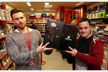 Una Xbox One gratis para el jugador estafado con la foto