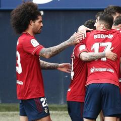 Osasuna acaricia la permanencia