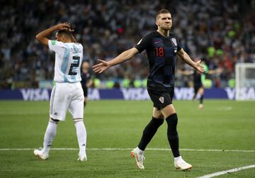 0-1. Ante Rebic celebró el primer gol.