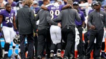 Steve Smith, wide receiver de Baltimore Ravens, abandonando el que probablemente ser&aacute; el &uacute;ltimo partido de su carrera en la NFL. 