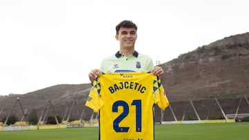01/02/2025 FUTBOL PRIMERA DIVISION TEMPORADA 24/25 UD LAS PALMAS Presentación Stefan Bajcetic