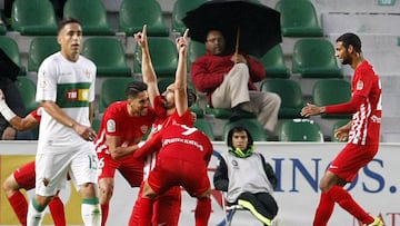 El Elche perdió 2-3 contra el Almería.
