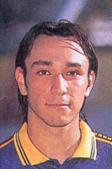 Patricio Acevedo irrumpió con fuerza en 1996 y los hinchas se ilusionaron con un nuevo Marcelo Salas. Pero todo quedó en nada. El volante anotó en su debut, dio un par de asistencias y después nunca más repitió el nivel. Terminó su carrera el 2008 en Indonesia.