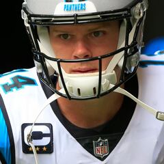 Panthers QB Darnold will be out for several weeks with fractured scapula