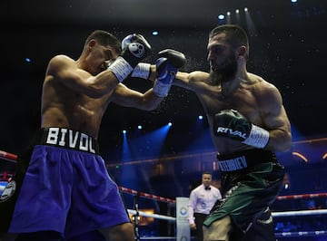 Dmitry Bivol vs Artur Beterbiev, en vivo: boxeo en Arabia Saud, hoy en directo