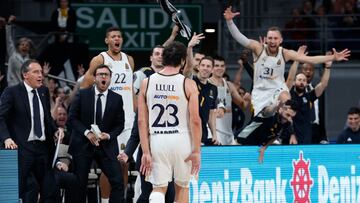 Sergio Llull ante el AS Mónaco.