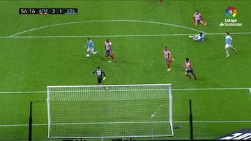 El 'fichaje' del partido: la superacción de Kondogbia con Iago Aspas casi celebrando el gol