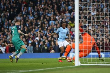 3-2. Raheem Sterling marcó el tercer gol.