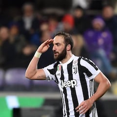 La Juve gana sufriendo gracias a Bernardeschi e Higuaín