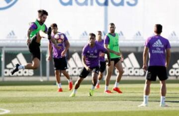 El Real Madrid completó el segundo entrenamiento de la semana en la Ciudad Real Madrid. James Rodríguez hizo trabajos diferenciados junto a Coentrao.