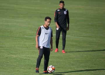 Corinthians ya se adapta a la altura de Bogotá