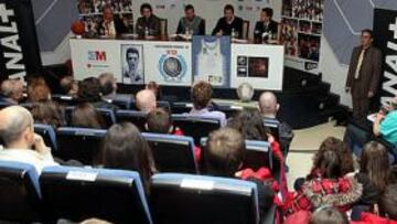 <b>GRAN AMBIENTE. </b>El salón de actos de la Fundación Ferrándiz se llenó para la presentación del documental, del que se proyectó un resumen de 20 minutos antes del coloquio.