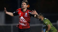 Antofagasta vence a Curicó y le pone presión a Unión Española