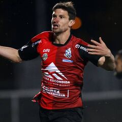 Antofagasta vence a Curicó y le pone presión a Unión Española