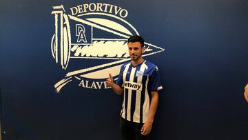 El Alavés presenta a Javi Muñoz