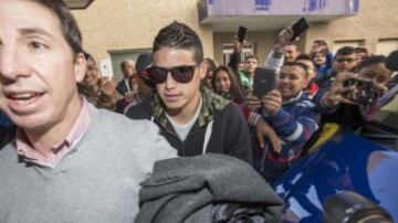 James Rodríguez a la llegada al Hospital Quirón Murcia.