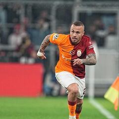 Angeliño aterrizó en Roma