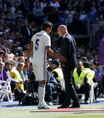 Varane goes off