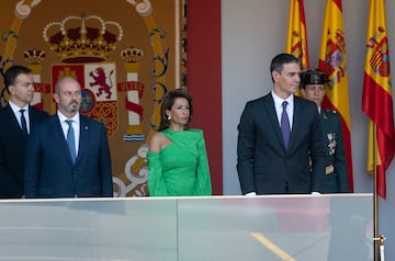 El presidente del Senado, Pedro Rollán; la ministra de Transporte, Movilidad y Agenda Urbana en funciones, Raquel Sánchez y el presidente del Gobierno en funciones, Pedro Sánchez.