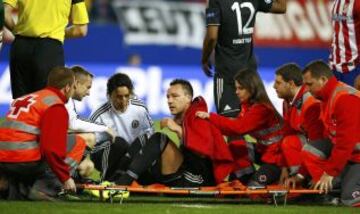 John Terry se retir¨® lesionado.
