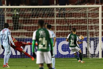 Col goles de Miguel Murillo y Nicolás Benedetti (de penal), Deportivo Cali le ganó 1-2 al Bolívar en el estadio Hernado Siles por la fase 2 de Copa Sudamericana y se convirtió en el primer equipo colombiano en derrotarlo en la altura de La Paz.