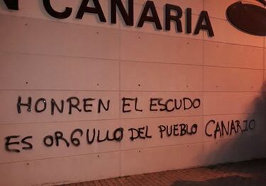 Las pintadas en el estadio de la UD Las Palmas.