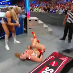 La salvaje pelea entre Charlotte y Ronda Rousey