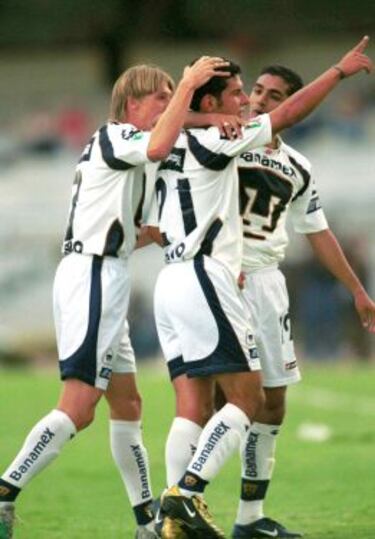 ¿Cuál era el 11 de Chivas en la derrota 7-1 ante Pumas del 2002?