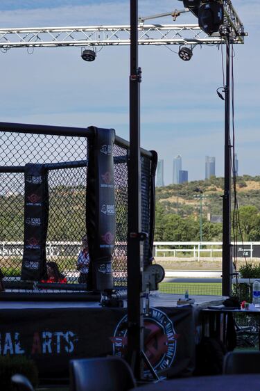 Cabrera somete y conquista el Hipódromo en la gran noche de Ready Fight