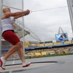 Wlodarczyk hace historia en el martillo con su récord de 81,08