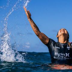 Brisa Hennessy estrena palmarés en la World Surf League