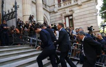 Messi llega a los juzgados de Barcelona. 