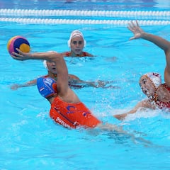 Elena Ruiz aniquila a China y España sigue creciendo